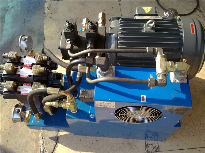 鵬瑞鋁材牽引機(jī)液壓系統(tǒng) 鵬瑞鋁材牽引機(jī)液壓系統(tǒng)