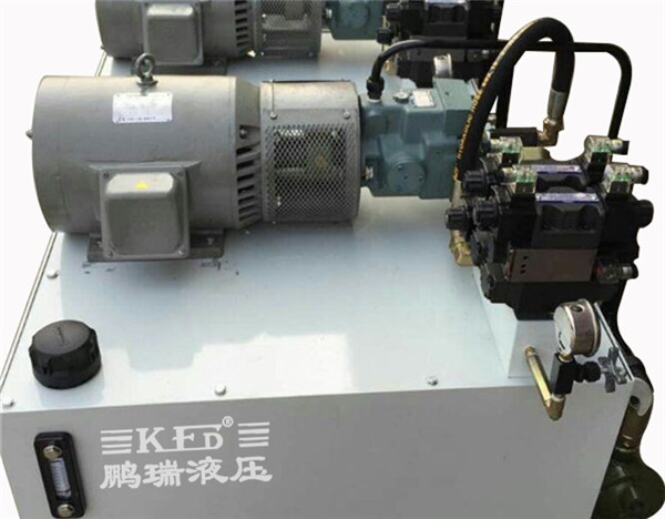 鵬瑞汽車立式裝芯機液壓系統(tǒng) 鵬瑞汽車立式裝芯機液壓系統(tǒng)
