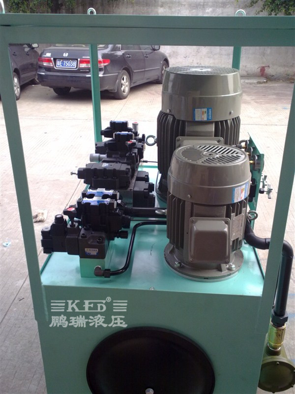 汽車設(shè)備液壓系統(tǒng) 汽車設(shè)備液壓系統(tǒng)