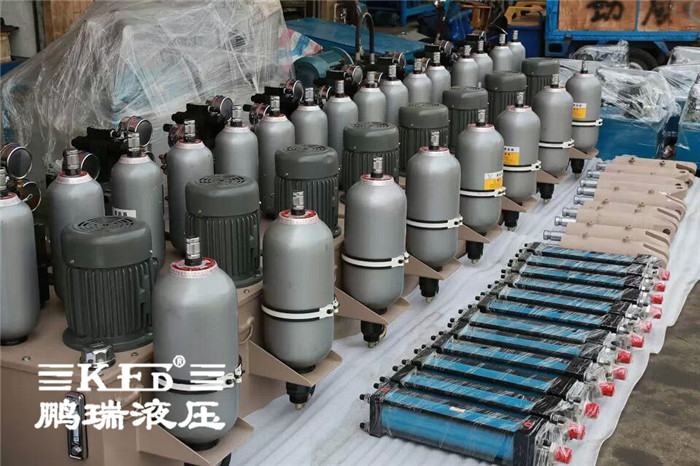 鵬瑞塑料機(jī)械液壓系統(tǒng) 鵬瑞塑料機(jī)械液壓系統(tǒng)