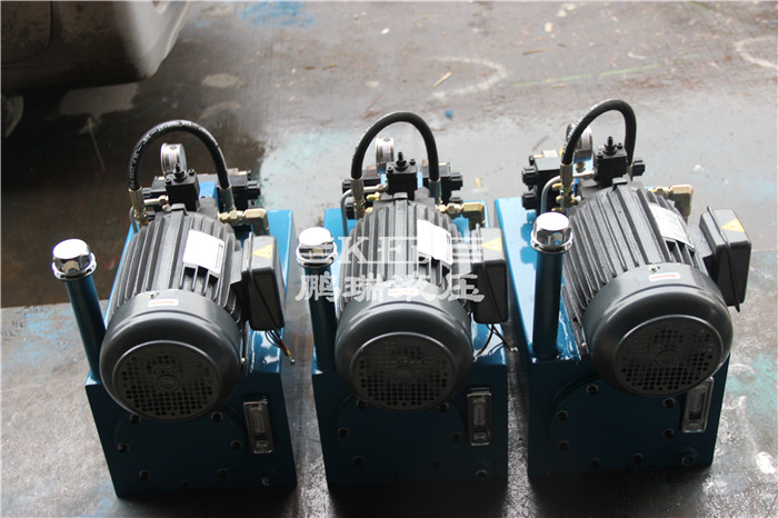 普通牽引機(jī)液壓站 普通牽引機(jī)液壓站