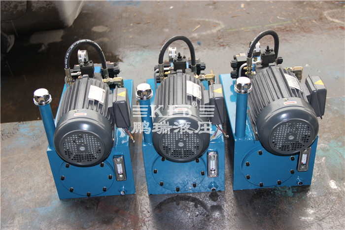 普通牽引機(jī)液壓站 普通牽引機(jī)液壓站